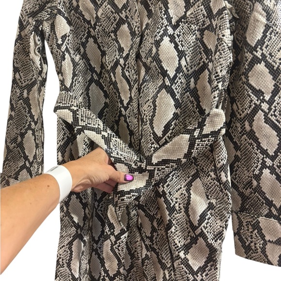 Choosy Snake Print Faux Leather Trench Jacket NWT - Picture 4 of 10